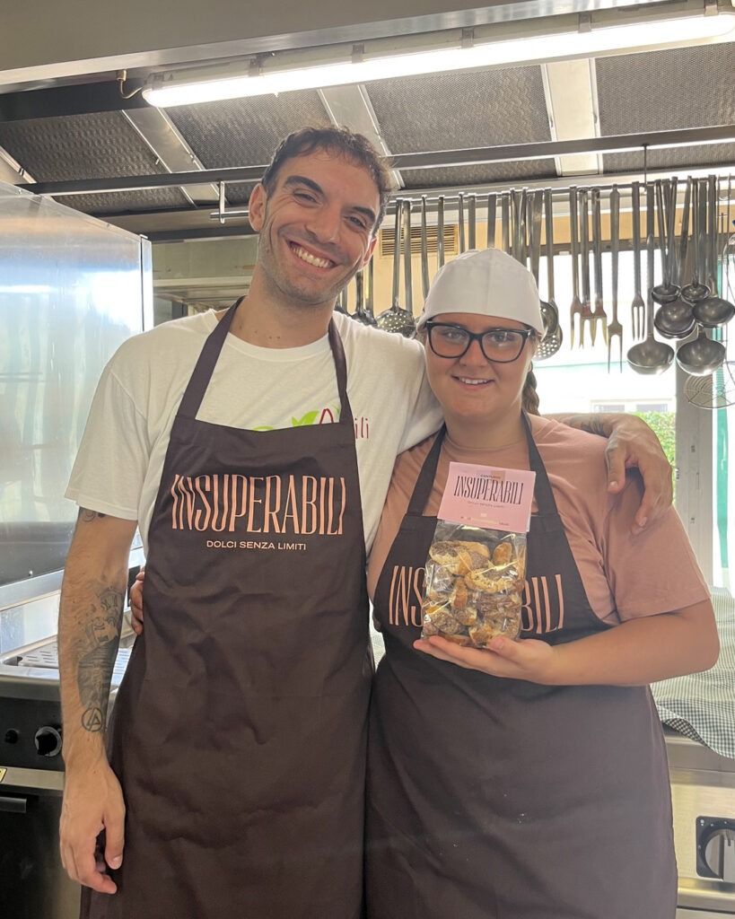 Cantucci bicolori alla mandorla e cacao